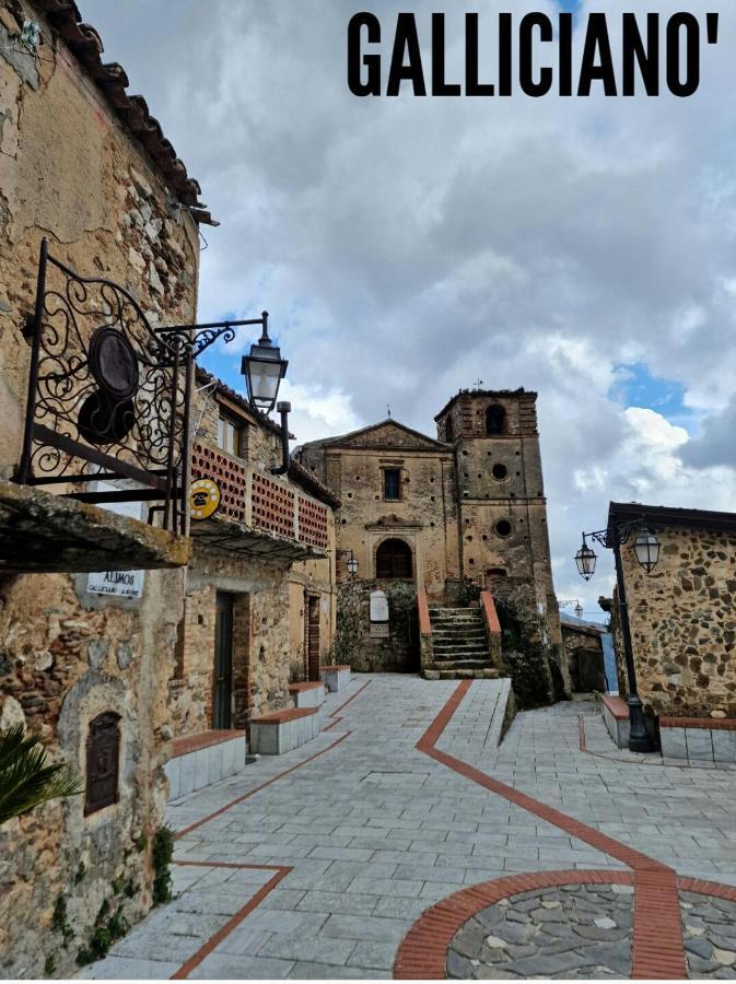 La Terrazza Di Elisa Lejlighed Marina di San Lorenzo Eksteriør billede